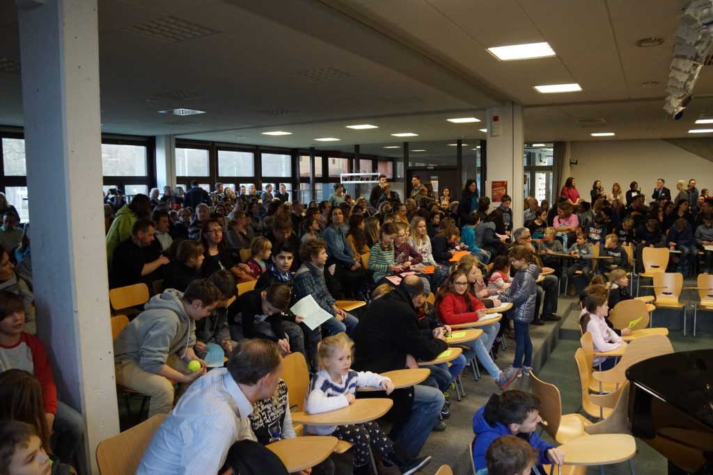 Gymnasiale Kostprobe für Viertklässler