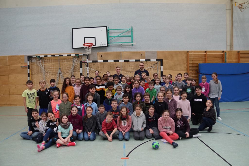 Handballer der SG BBM zu Besuch