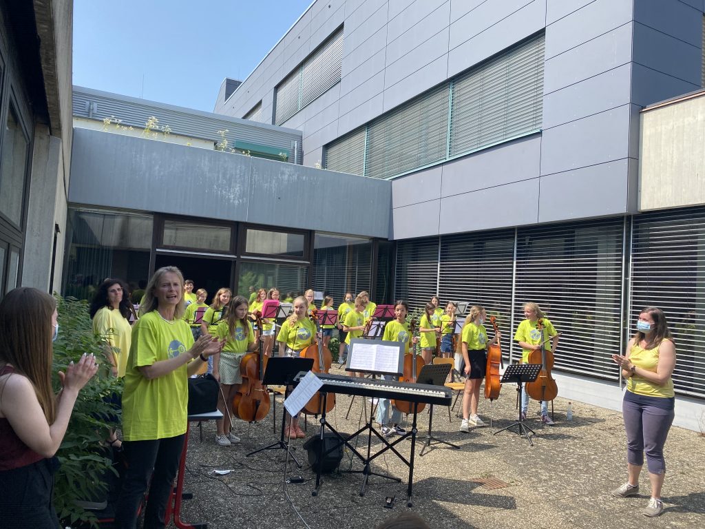 Streicherklasse gibt Konzert zum Schuljahresende