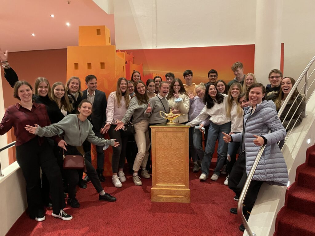MUSICAL: Magie, Musik und Mehr – J2 zu Besuch in der arabischen Nacht