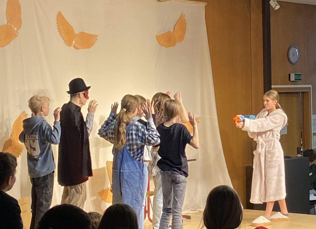 „Herr der Diebe“ bringt Schwung in den Schulalltag